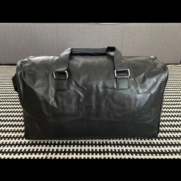 Calvin Klein duffle bag - Picture 3 of 7